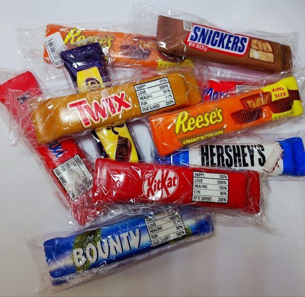 Сквіш Dumpling шоколадний батончик, Hershey`s ,Caramel,Bounty,KitKat,Reese's, Kinder MAXI, Twix 8 см рандомний вид 182126-kk1280 фото