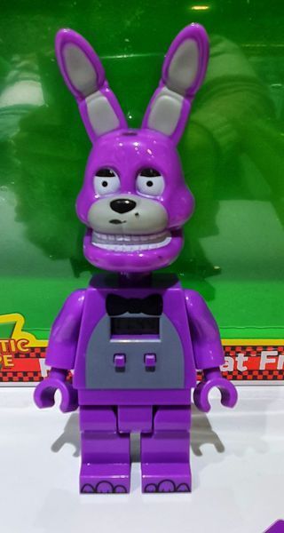 Набор фигурок FNAF Аниматроники 4 шт с электронными часами HG-3305 фото